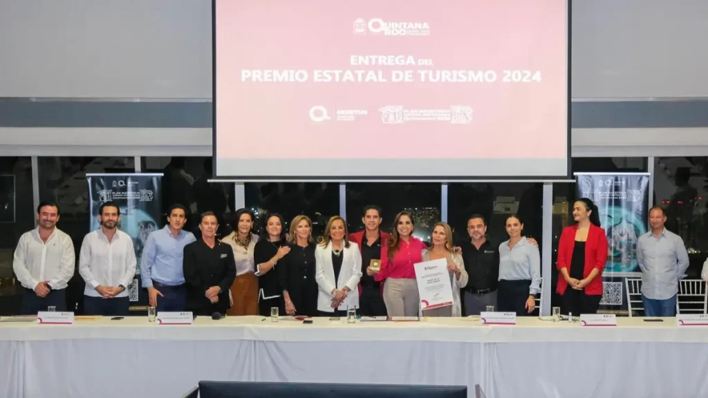 Mara Lezama reconoce a pioneros del turismo con Premio Estatal de Turismo 2024